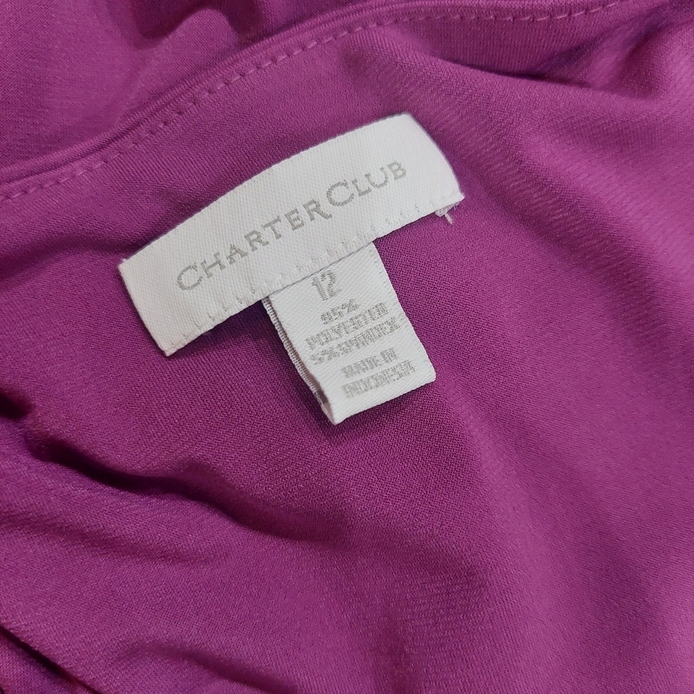 Raspberry Radiance: The Perfect Faux-Wrap Dress - Picture 5 of 9